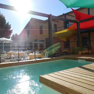 La Petite Ecole Bed and breakfast